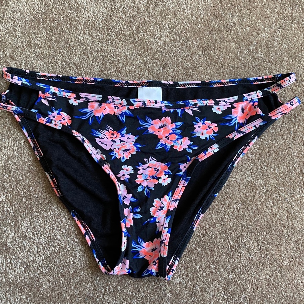 Xhilaration bikini bottoms